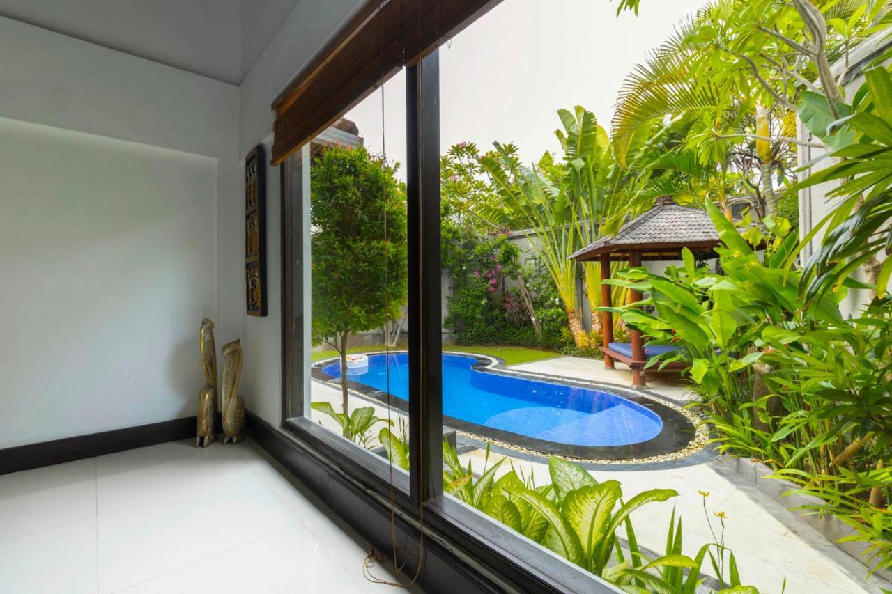 Villa Kibbi Seminyak Exterior foto